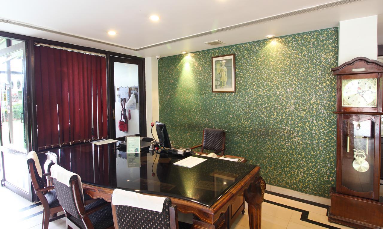 Treebo Trend Royal Inn Mysore Exterior photo