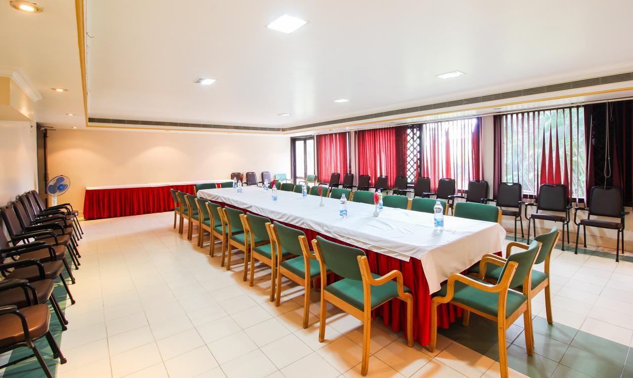 Treebo Trend Royal Inn Mysore Exterior photo
