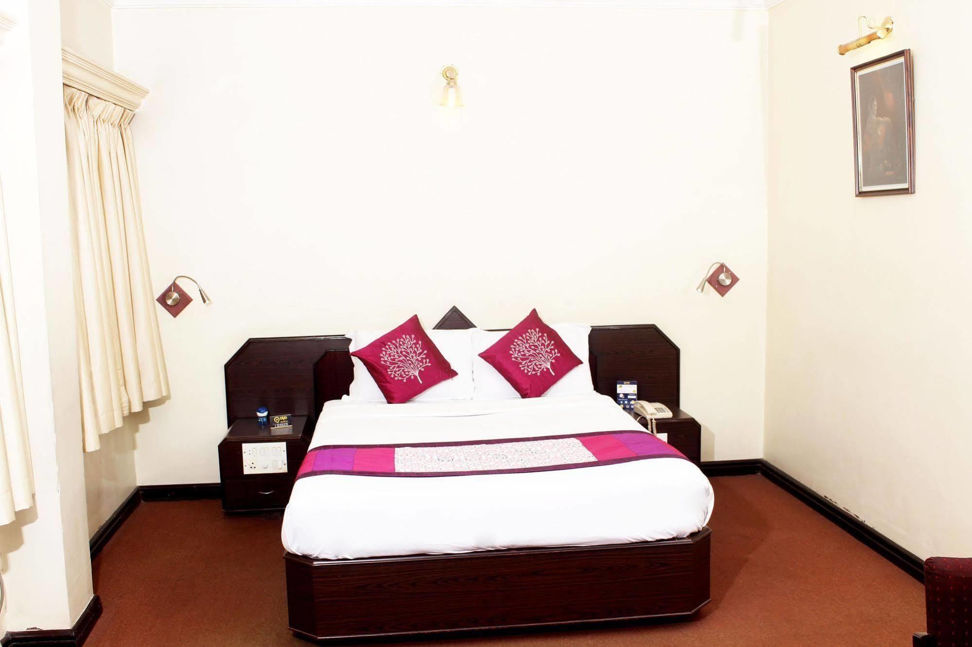 Treebo Trend Royal Inn Mysore Exterior photo
